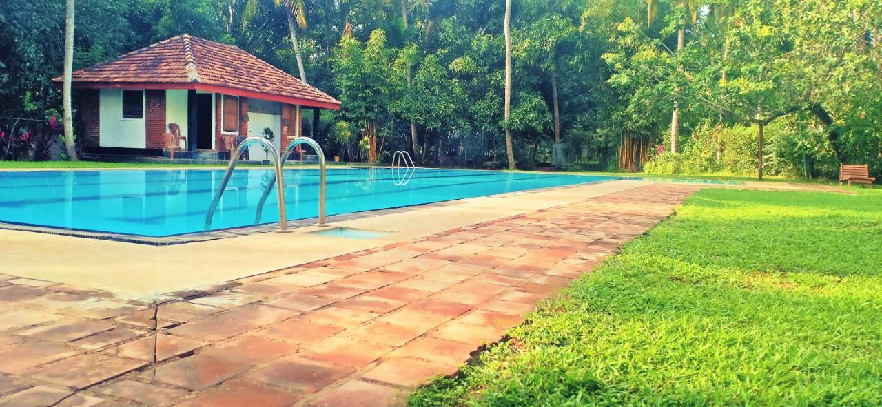 Soba Lanka Holiday Resort Melsiripura Exterior foto